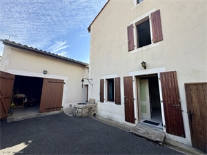 maison de ville à la vente -   16140  AIGRE, surface 165 m2 vente maison de ville - UBI484321868